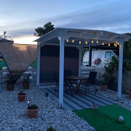 Alisia Apartments Anabolu Dış mekan fotoğraf