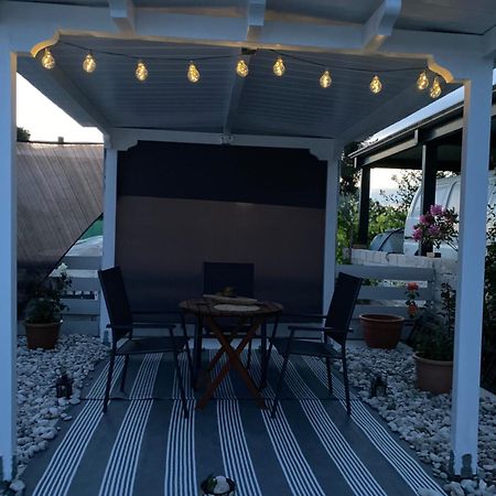 Alisia Apartments Anabolu Dış mekan fotoğraf